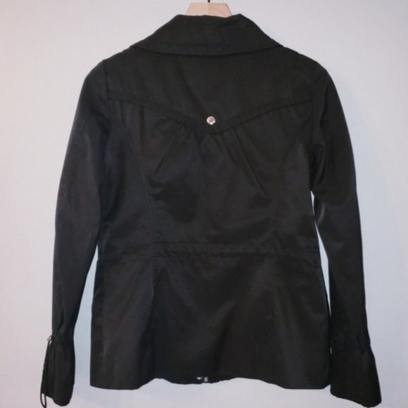 5/$25 Guess Lightweight Jacket - Picture 3 of 6